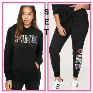 NWT VS PINK GRADIENT LOGO SET